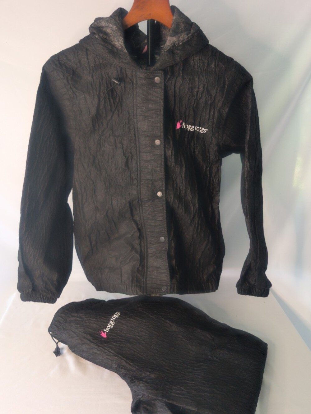 frogg toggs Women's Black Hooded Utility/Rain Gear Jacket Ann Pants Medium